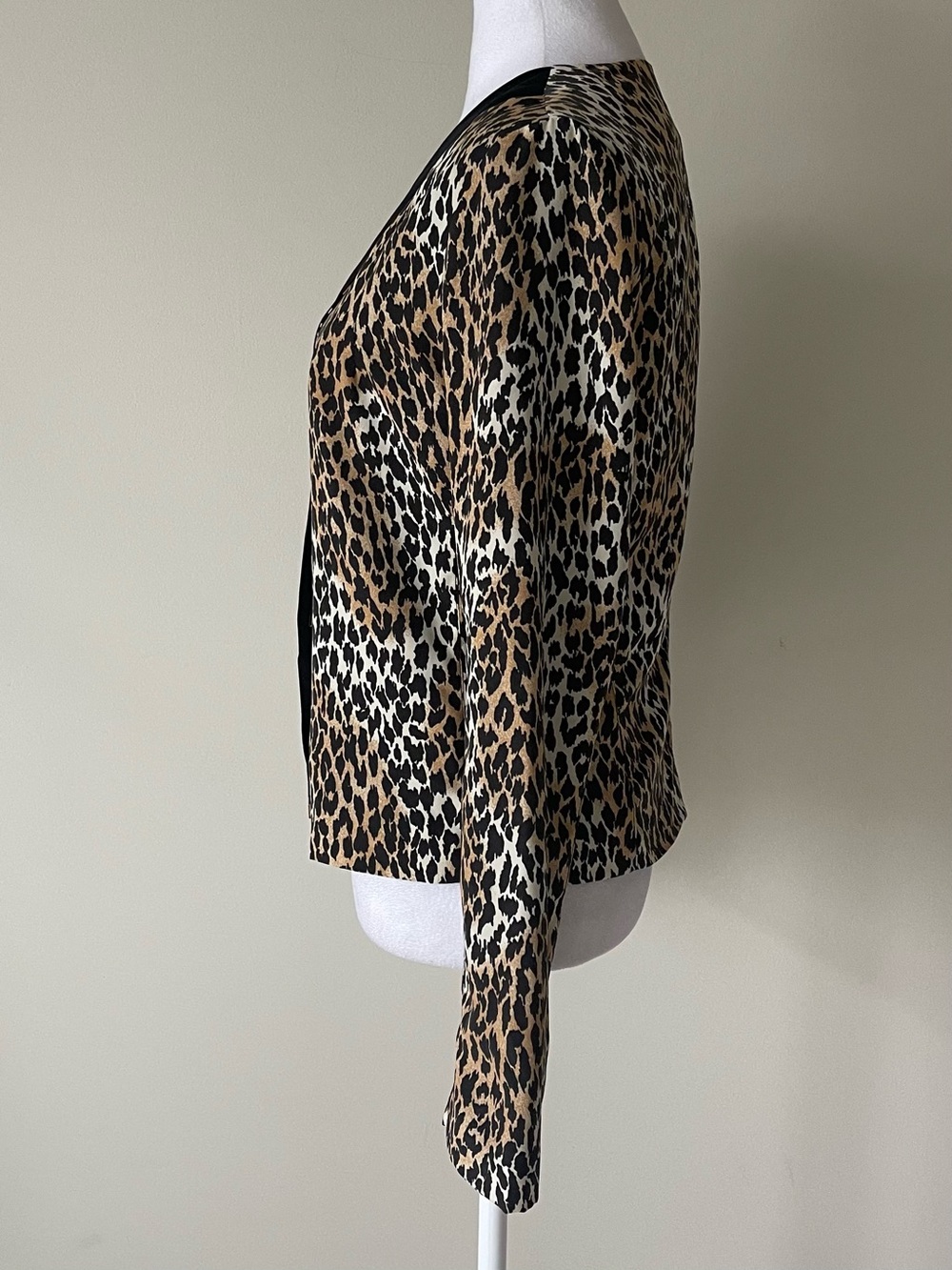 Rory Beca Leopard-Print Long Sleeve Open Blazer with Black Trim EUC Size XS - Picture 2 of 5